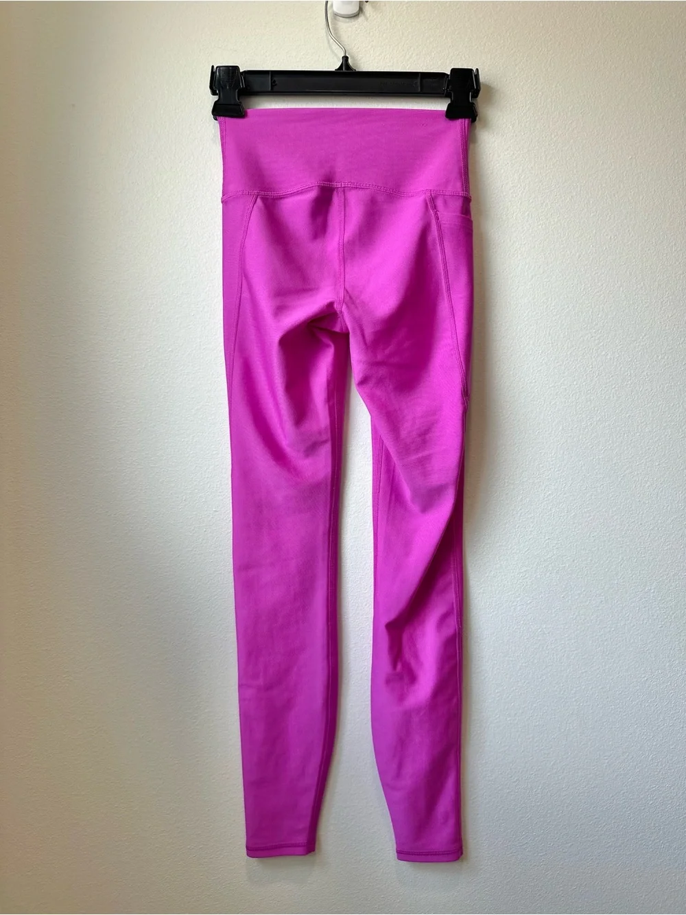 Under Armour Women’s B High-Waist Compression Leggings w/Side Pocket